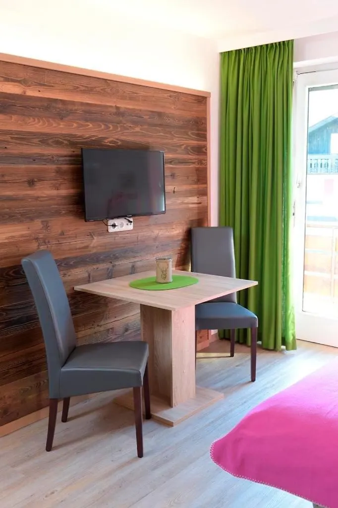 Appartement „Klein & Fein“ ボルシュターラング アパート